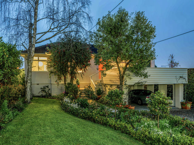 16 Grampian Road St Heliers