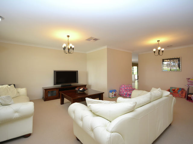 20 Miltona Drive SECRET HARBOUR