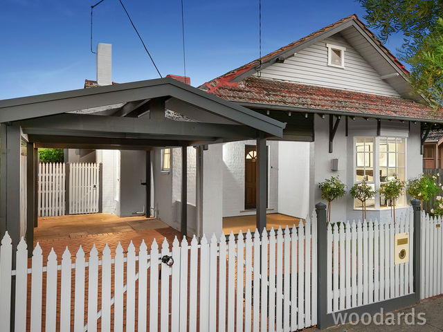 33 Tamar Grove Oakleigh