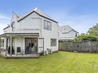 photo property thumbnail