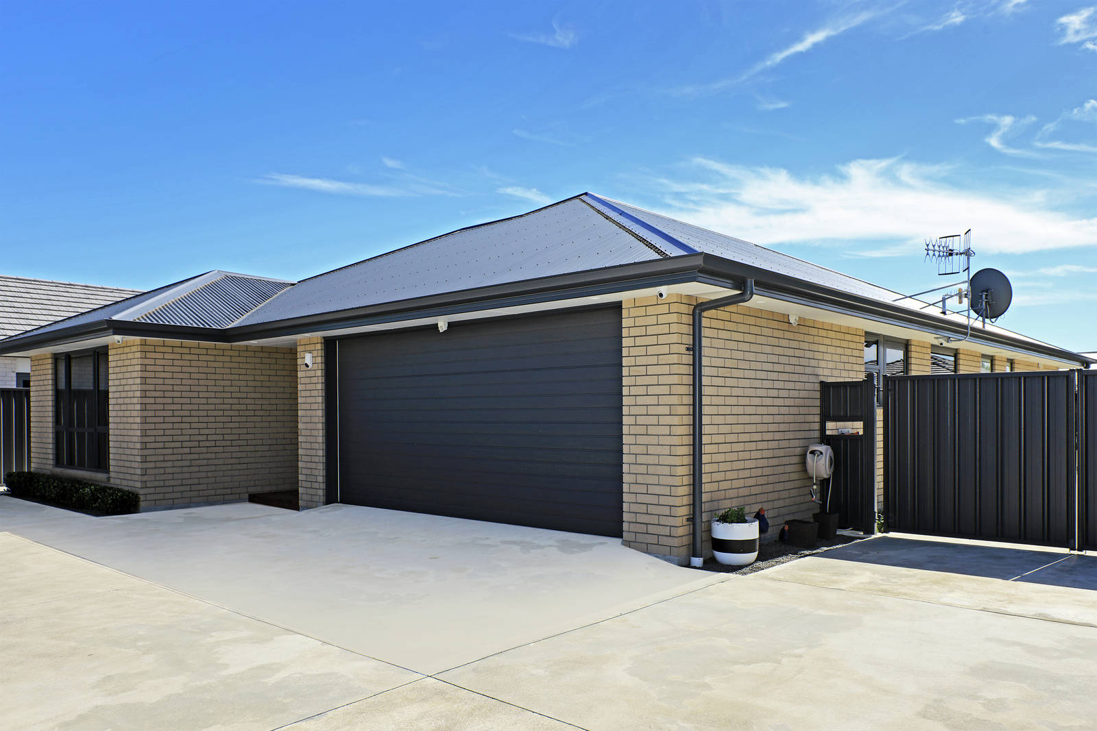 10 Clydesdale Way, Frimley 4 Bed House Private Sale