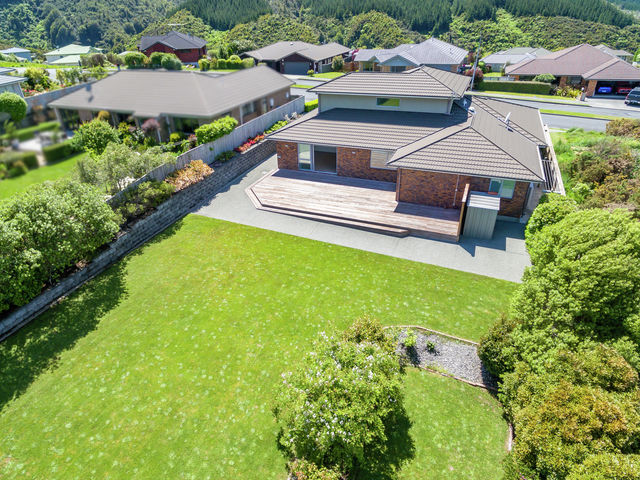 118 Kirton Drive  Riverstone Terraces 