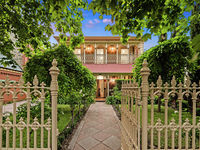 photo property thumbnail