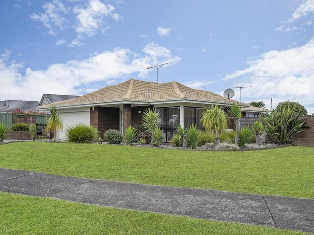 10 Pinewood Grove Botany Downs
