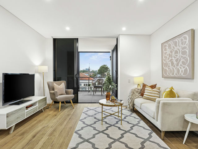 204/5 John Street Kogarah Bay