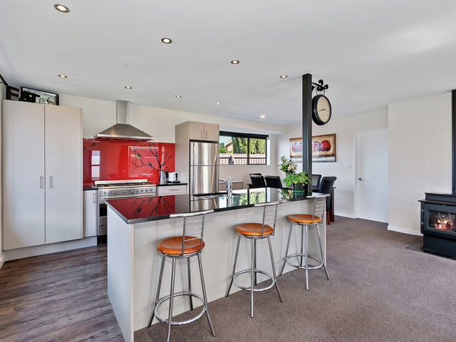27 Takaro Avenue Sockburn