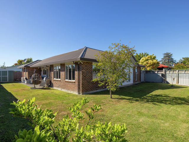 6 Matai Street Lansdowne