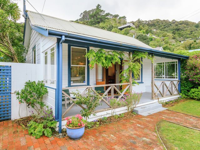 1 Totara Street Eastbourne