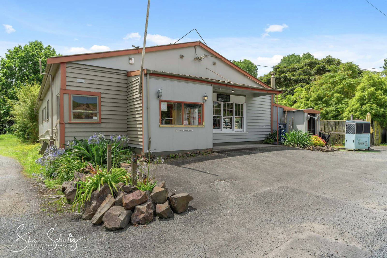 1990 Paparoa Valley Road, Paparoa 4 Bed Lot For Sale