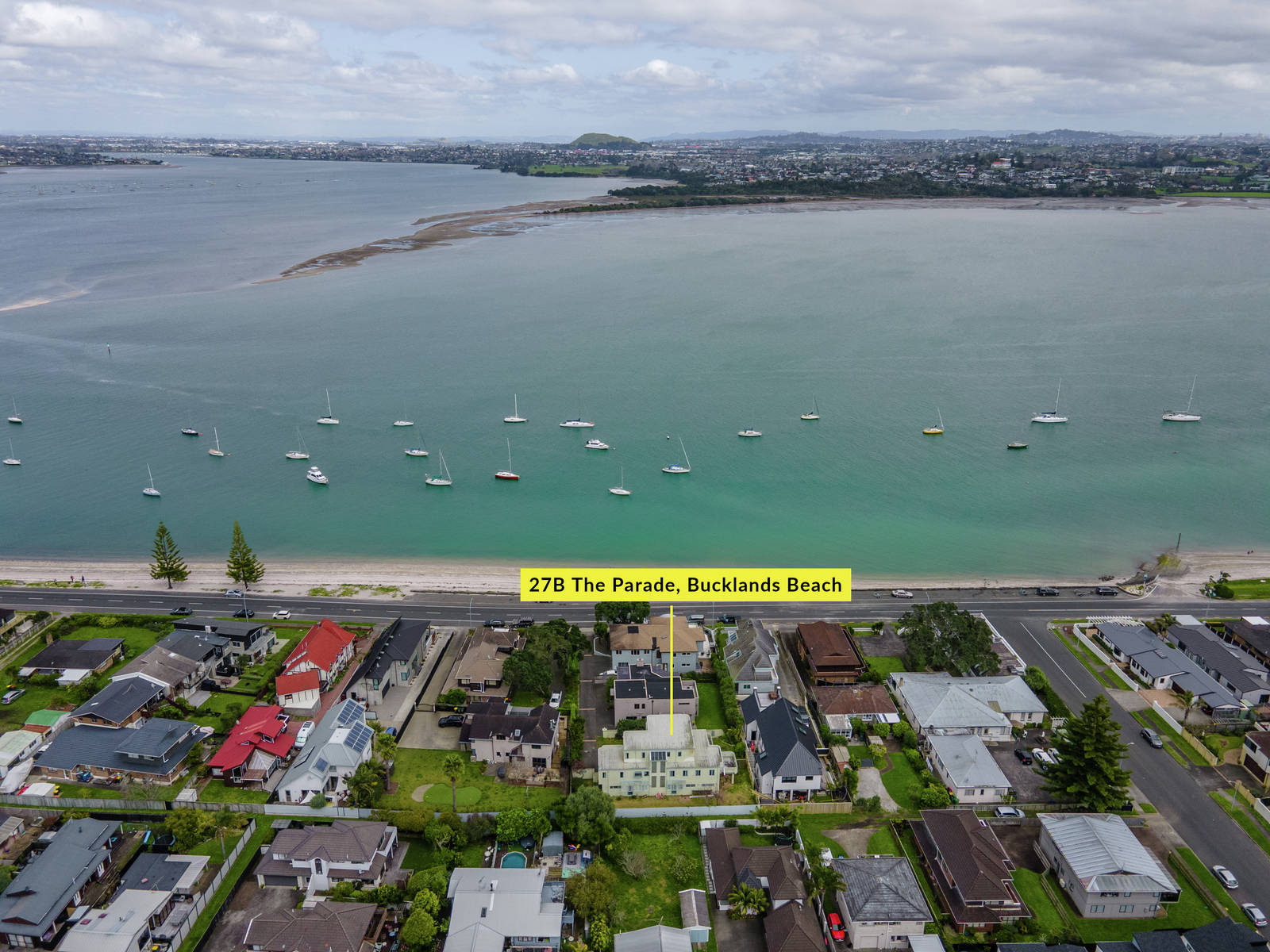 27B The Parade, Bucklands Beach 5 Bed House Private Treaty