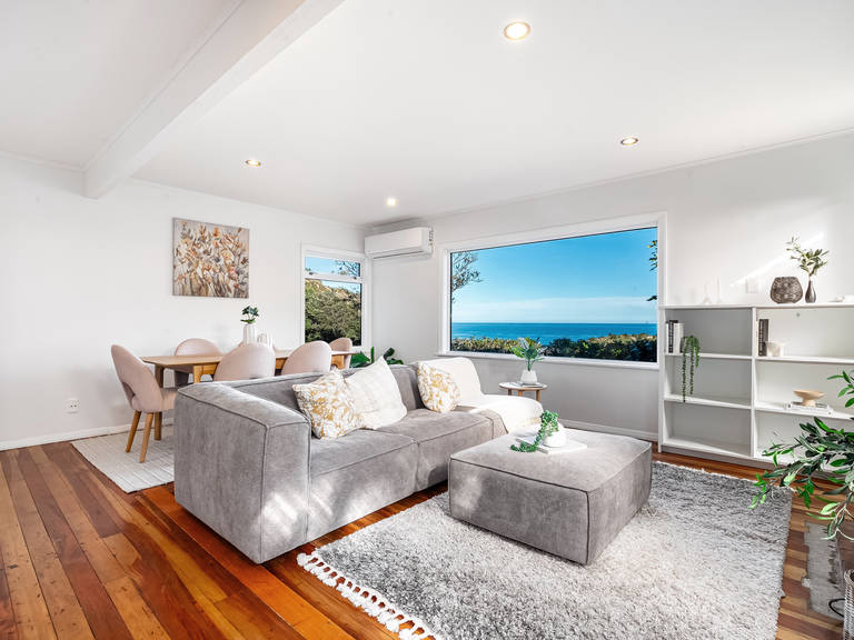 142 Severn Street Island Bay