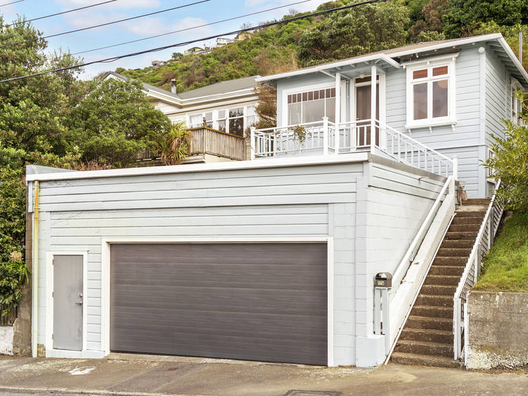 176 Sutherland Road Lyall Bay