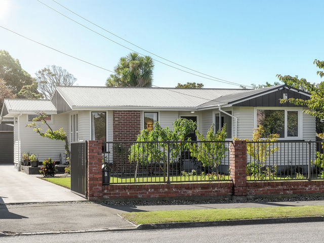 59 Daniels Road Redwood