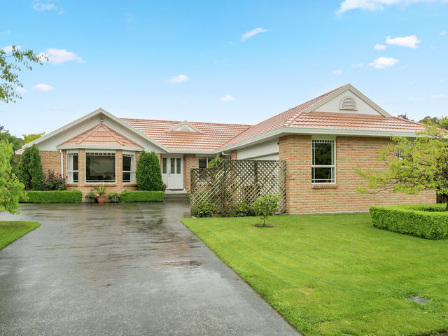 22 Mary Huse Grove Manor Park