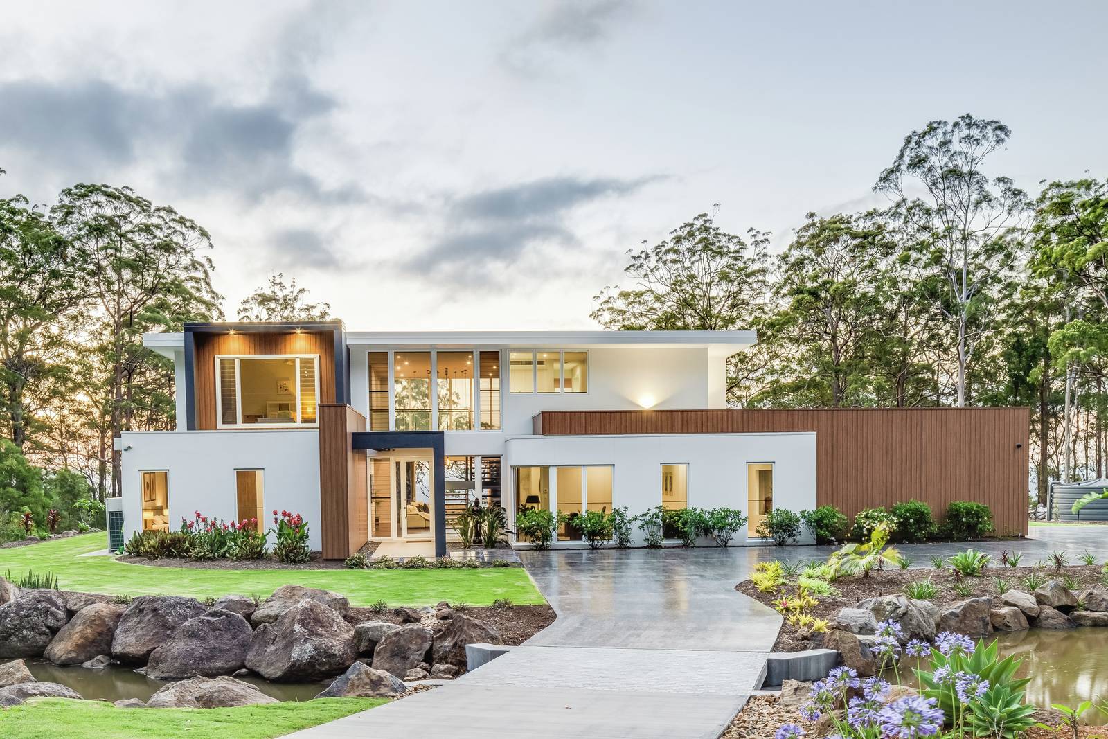 905i Main Western Road, Tamborine Mountain 5 Bed House For Sale