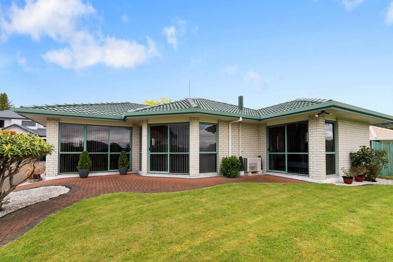 27 Warwick Drive, Lynmore 3 Bed Lot Private Treaty