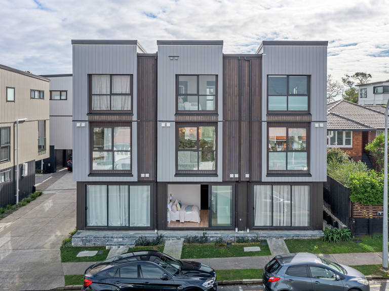 3/16 Williamson Avenue Belmont