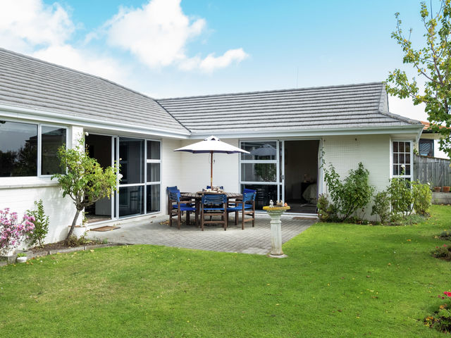 2 Woodford Heights Havelock North