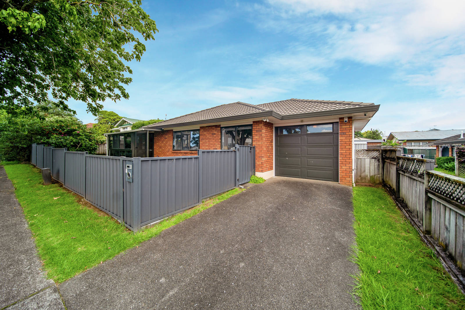 7 Grande Vue Road, Papatoetoe 3 Bed House Auction Sold