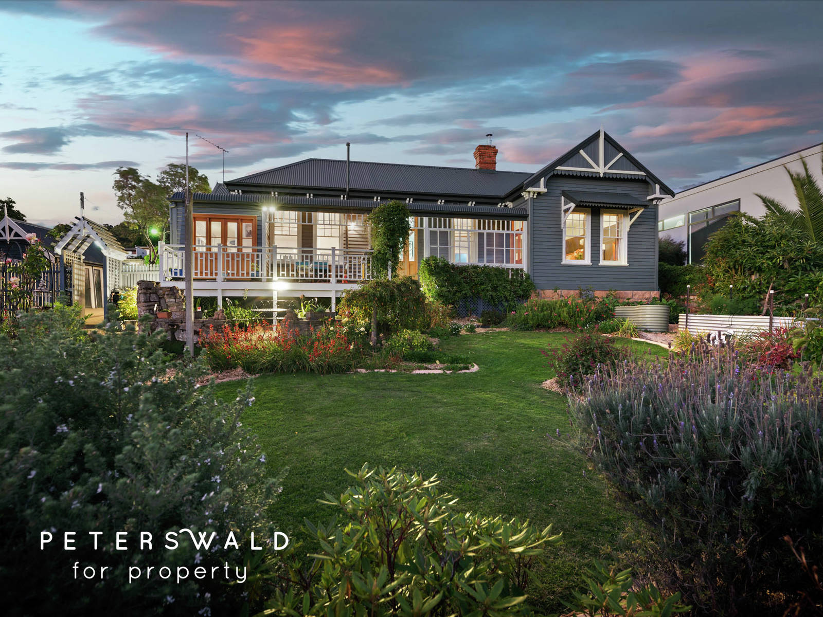 177 East Derwent Highway, Lindisfarne 4 Bed House Auction Sold