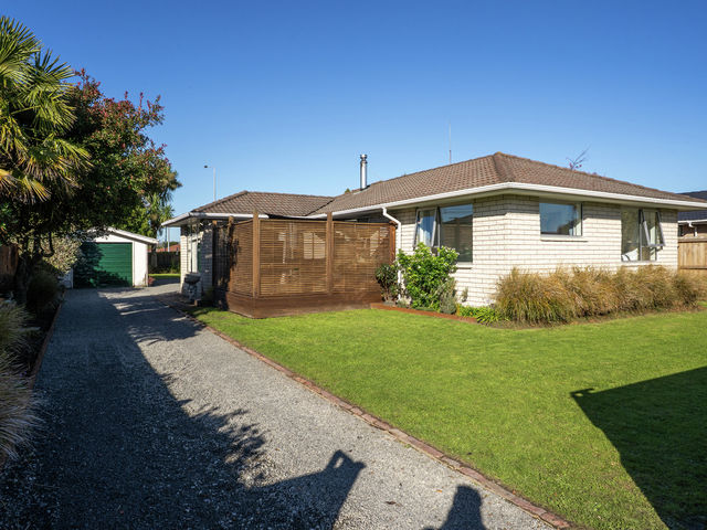 23 Pensacola Crescent Broomfield