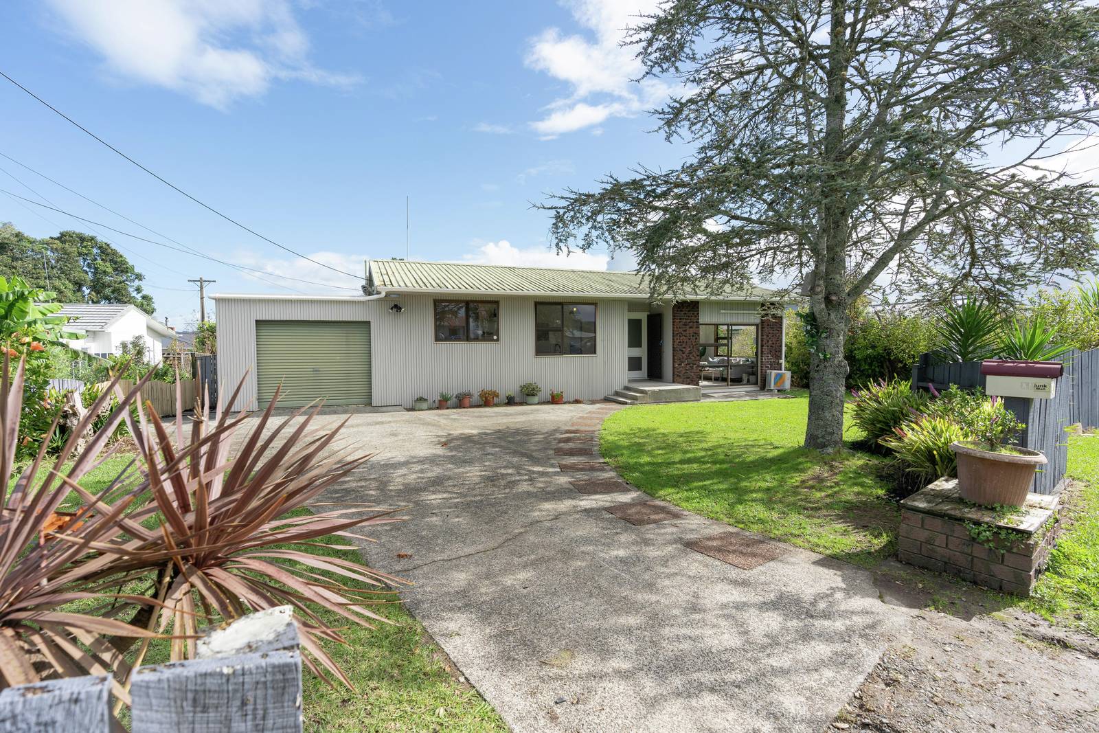41 Cartwright Road, Onerahi 2 Bed House Auction Sold
