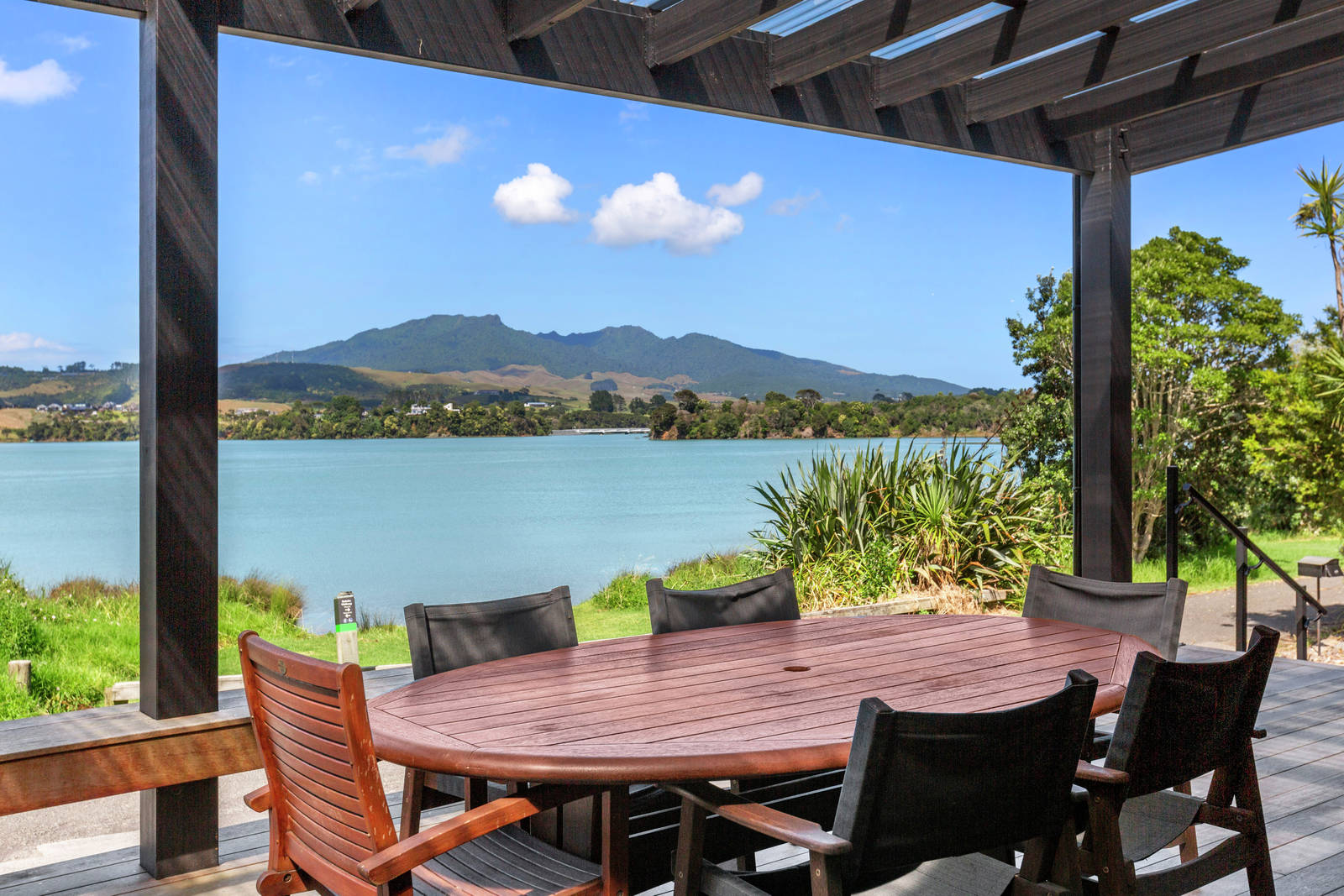 42 Kaitoke Street, Raglan 5 Bed House For Sale