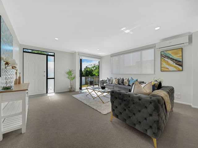 2/25 Kellaway Drive East Tamaki