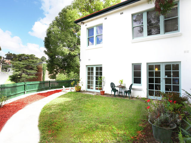 1 Small Street Willoughby