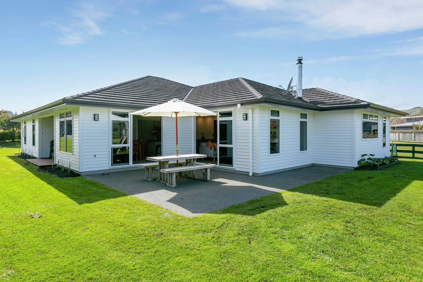 19 Montgomery Crescent, Kinloch, Taupo 4 Bed House Sale by Set Date