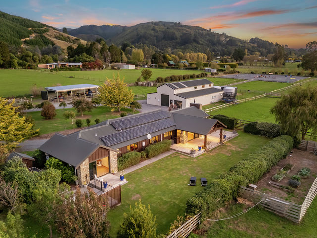 61A Colletts Road Mangaroa