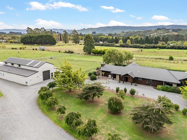 61A Colletts Road Mangaroa