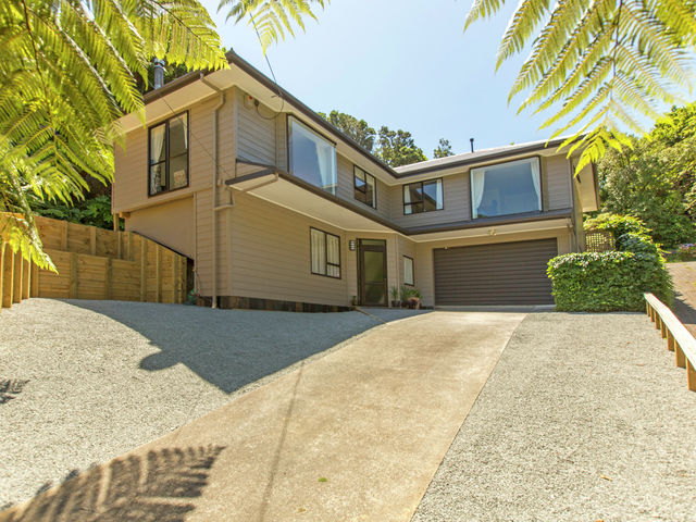 30 Major Drive Kelson