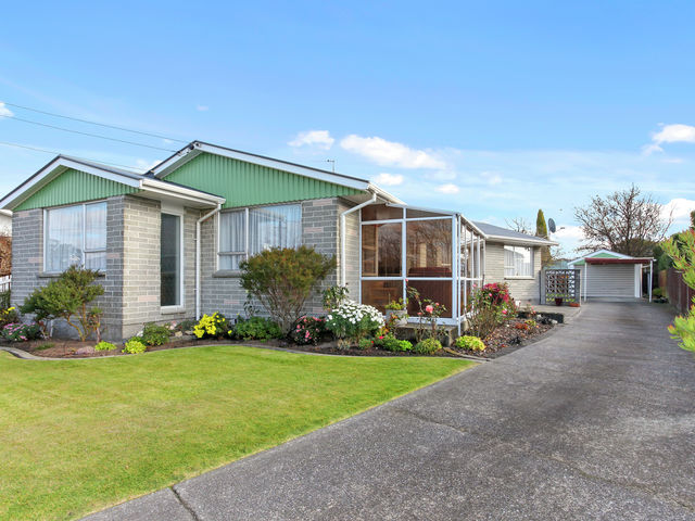 27 Cotswold Avenue Bishopdale