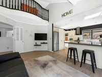 photo property thumbnail