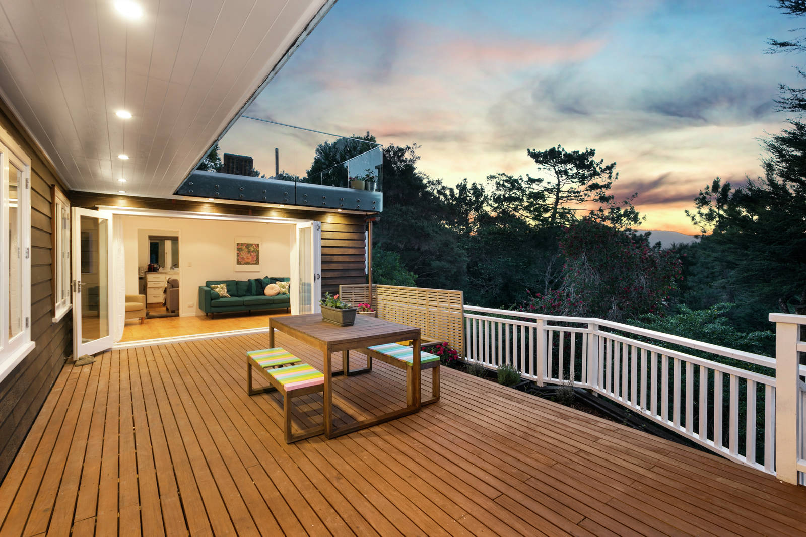 264 Glengarry Road, Glen Eden 6 Bed House Expression of Interest