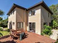 photo property thumbnail