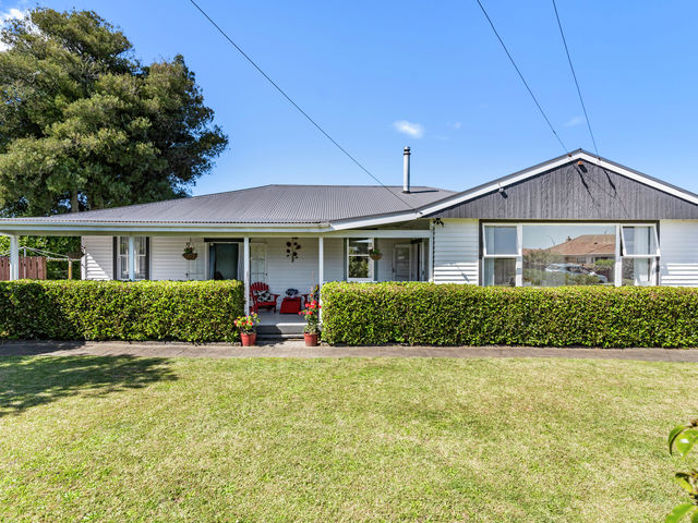 1 Kelvyn Grove Hill Park