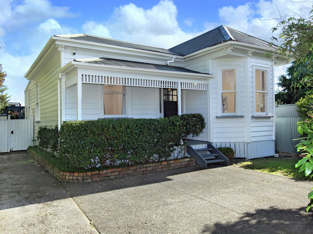 88 School Road Kingsland