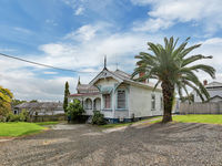 photo property thumbnail