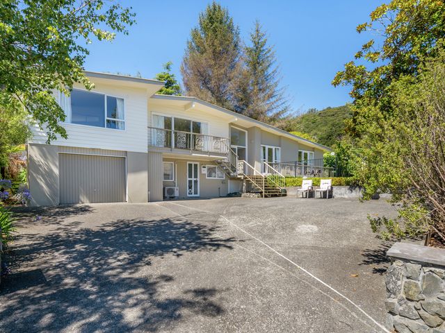 51 Fendalton Crescent Pinehaven