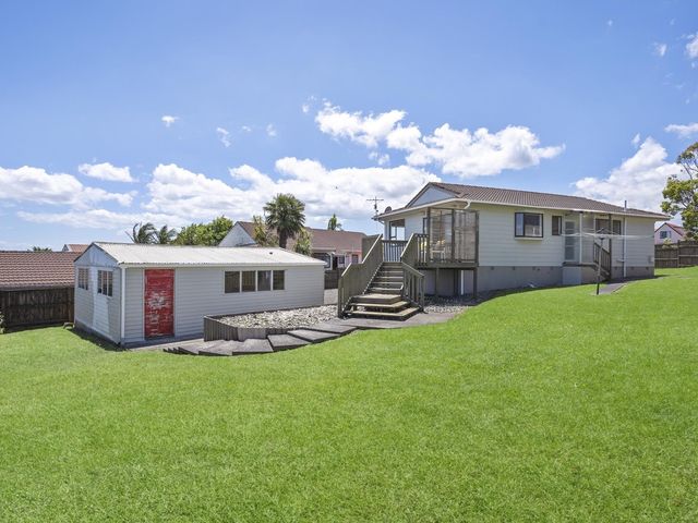 48 Hollyford Drive Clover Park