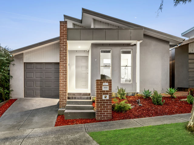 7 Besra Drive Doreen