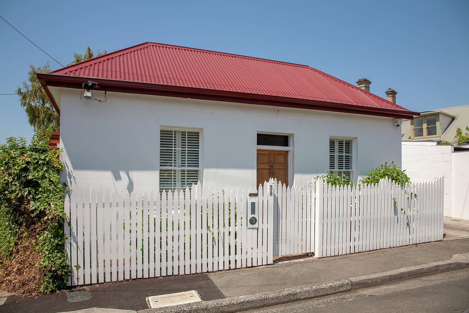 38 South Street, Battery Point 1 Bed House Expression of Interest