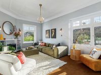 photo property thumbnail