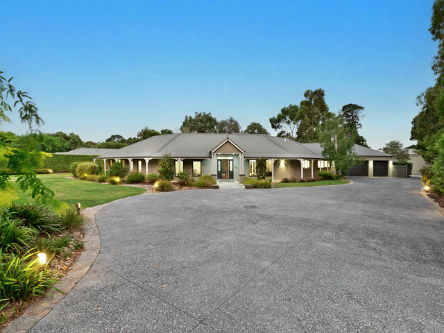 8-10 Rural Place Doreen