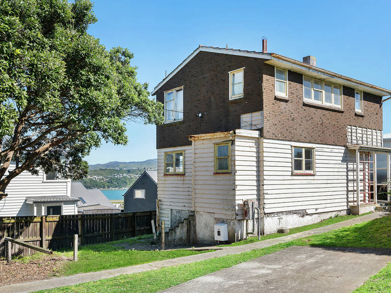 18 Tukanae Street Strathmore Park