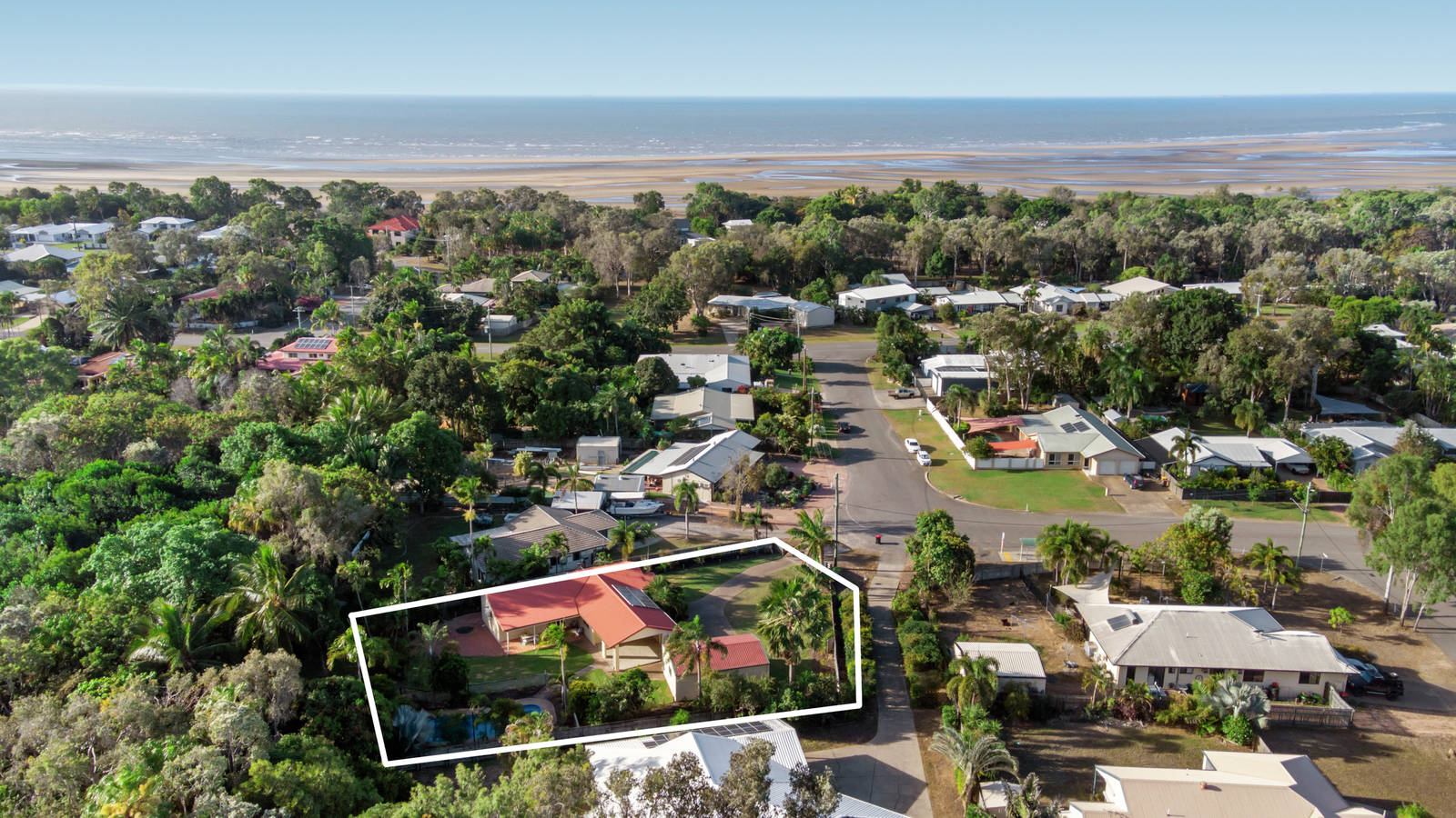 29 Mostyn Crescent, Bushland Beach 4 Bed House For Sale