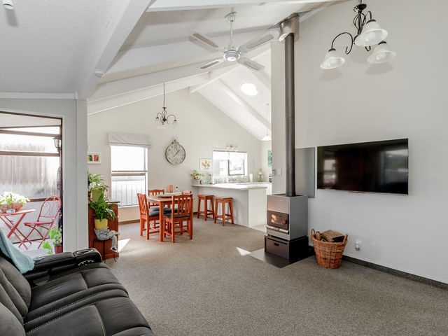 4/35 Georges Drive Napier South